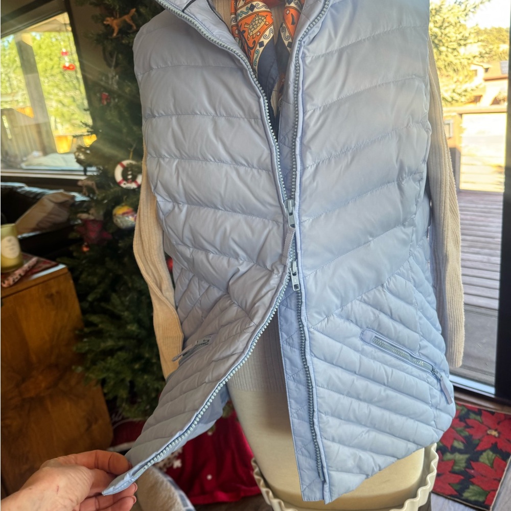 Talbots Sky Blue Quilted Vest NWOT‼️ - Picture 4 of 8